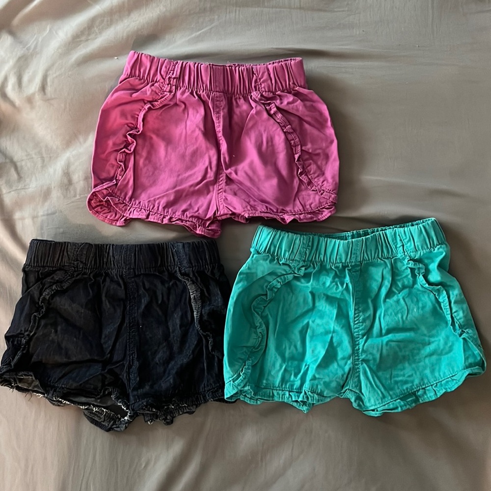 BUNDLE! Garanimals shorts all sized 2T.